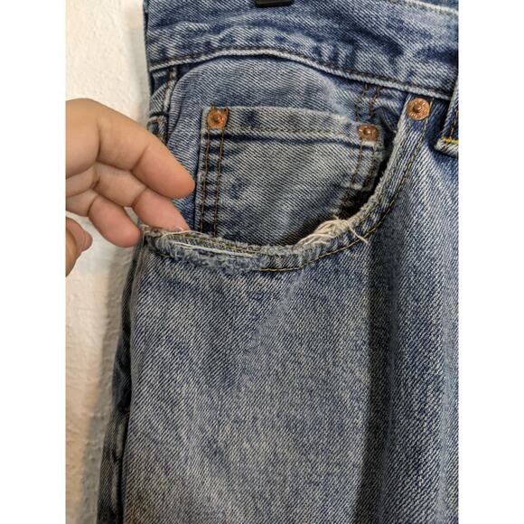 Distressed 550 Levis Size 32x32 Bleach Destroyed Utility Thrashed Streetwear Men - Picture 4 of 8